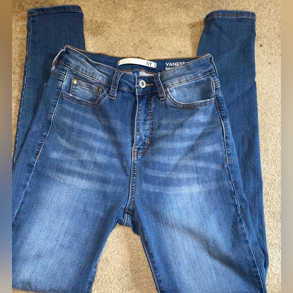 Size 4 !iT Vanessa Extreme High Rise Curvy Skinny Ankle Jeans
